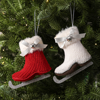 Ornement de Noël en forme de patin à glace tricoté avec nœud en fausse fourrure et clochette, pendentif botte à suspendre pour sapin de Noël, décoration de fête et de maison