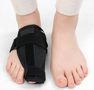 Supporto Personalizzato per Dita dei Piedi con Piastra in Alluminio Regolabile, Protezione per Dita e Correttore per Pollice - Product Image 1