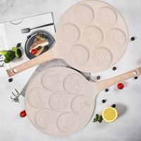 Poêle à omelettes antiadhésive à 7 trous avec poignée en bois, motifs visage souriant, pour petit-déjeuner – Vente chaude