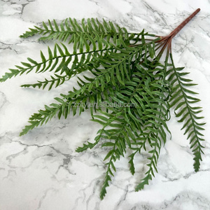 ZZLTY 13-Feuilles de fougère artificielles en plastique vert pour intérieur et extérieur, palmiers suspendus pour mariages - Product Image 1
