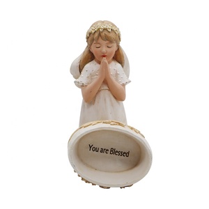 The base of the jewelry box is engraved with a lucky kneeling female statue and resin crafts. Customized resin