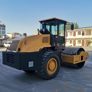 YSS308H Schwerlast 8-Tonnen Vibrationswalze mit Einzeltrommel, Hengli-Pumpe und Changchai-Motor für Hocheffizientes Bauprojekte & Straßenreparaturen - Product Image 3