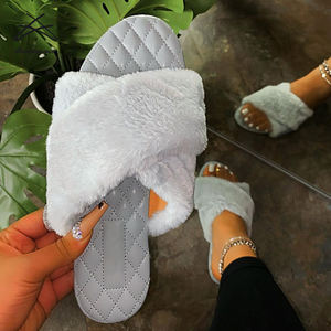Moda donna coperta croce morbida pelliccia calda <span class=keywords><strong>scarpe</strong></span> basse pantofola pelosa peluche invernale all'aperto per scivoli pantofole donna - Product Image 1