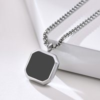 Collier pendentif carré de marque transfrontalière, design de niche, avec goutte de résine noire, chaîne longue pour pull, style Ins, vente en gros