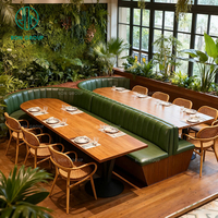 Modernes Hochwertiges Maßgefertigtes Umweltfreundliches Pflegeleichtes Blumenförmiges Holz-Samt-Sofa Halbkreisförmig für Café Restaurant