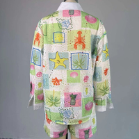 HK72536 Tenues d'été tendance pour femmes, ensemble chemise à manches longues à col rabattu imprimé et short, 2 pièces pour femmes