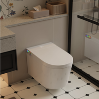 Toilette intelligente automatique moderne de luxe, toilette intelligente suspendue au mur, toilette de salle de bain intelligente