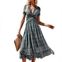 Robe d'été décontractée à manches courtes et imprimé floral pour femme, style bohème élégant et taille ajustée, idéale pour les grandes tailles