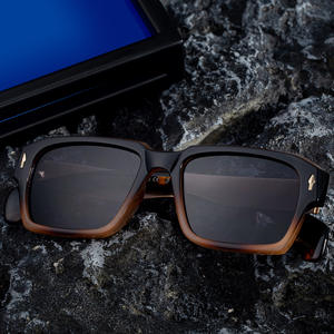 Lunettes de soleil carrées de luxe pour hommes, monture noire, protection UV400, en plastique et métal, pour la conduite, design haut de gamme - Product Image 2