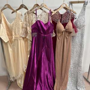 <span class=keywords><strong>Abbigliamento</strong></span> Usato all'Ingrosso dagli USA, Abiti <span class=keywords><strong>da</strong></span> <span class=keywords><strong>Cerimonia</strong></span> Usati all'Ingrosso, <span class=keywords><strong>Abbigliamento</strong></span> Usato dal Canada, Squisito e Accurato - Product Image 2