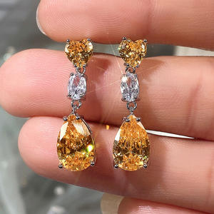 Boucles d'oreilles pendantes en cristal jaune E1577, forme goutte d'eau, sertissage griffe, bijoux classiques pour femmes - Product Image 4