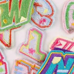 Patchs brodés personnalisés DIY écologiques Cœur/Fleur avec support thermocollant en toile pour vêtements et chapeaux, vente en gros, bordure découpée au laser - Product Image 4