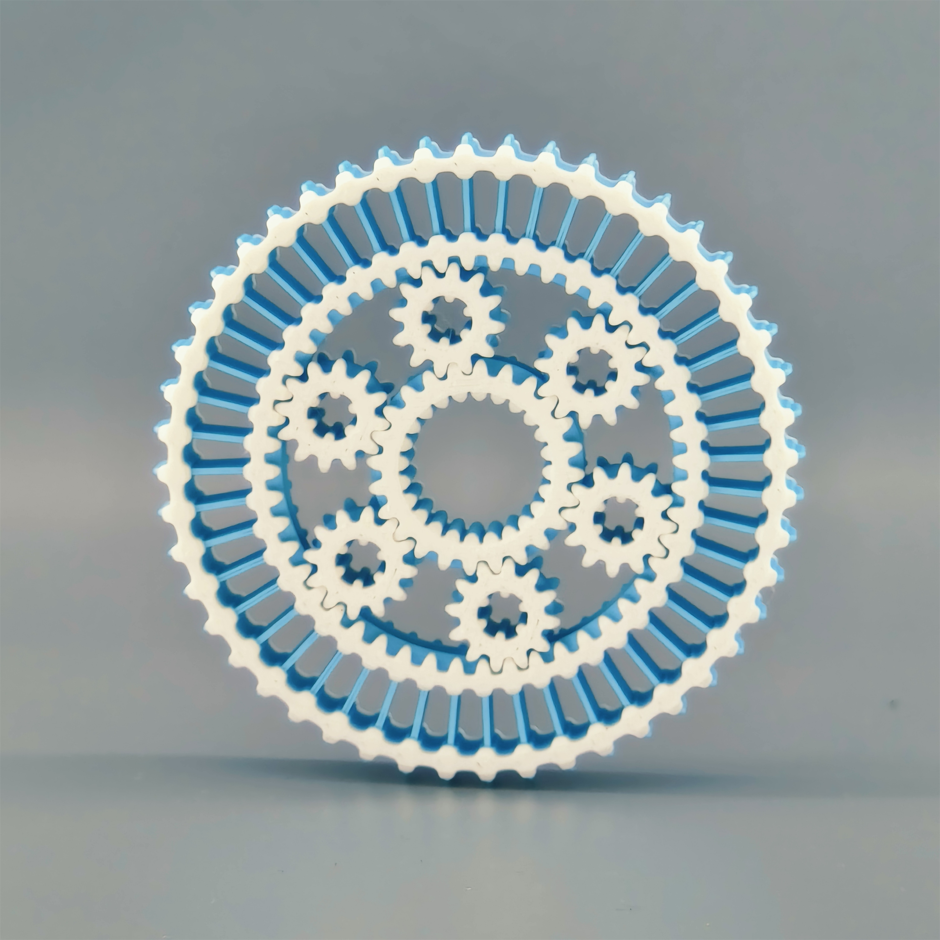 Giroscopio de punta de dedo en forma de abanico aguamarina-85 cm