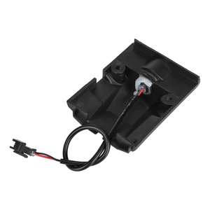 Luz Delantera Izquierda Kukirin G2 Pro DB con Ojo de Gato y Luz LED, Intermitente Delantero Negro Naranja para Patinete Eléctrico - Product Image 4