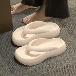 Tongs de plage d'été à semelle épaisse pour femmes, nouvelle mode 2026, antidérapantes, en EVA, avec semelle et tige rehaussantes - Product Image 2