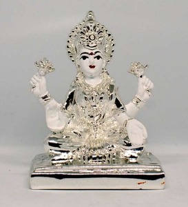 Fait à la main argent déesse Durga idole Figurine jaune robe Design artistique pour la maison Temple Vastu décor pour anniversaire Diwali - Product Image 2