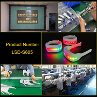 Bracelet lumineux personnalisé pour événements, 10 LED, 10 zones DMX512, sangle réglable en silicone souple, 600m, télécommande 2.4G, application Bluetooth, musique