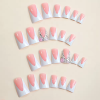 2024 nouveauté en vrac faux 3D conception presse sur les ongles Logo personnalisé court couverture complète canard pré-fait ongles conseils avec charme