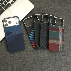 Coques de téléphone magnétiques de luxe en <span class=keywords><strong>fibre</strong></span> de carbone texturée pour iPhone 17 Pro Max 17 Air 16 15 14 13 12 – Coque arrière rigide antichoc en PC mince - Product Image 4