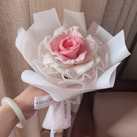 Fleurs au crochet, fleurs artificielles tricotées, rose thaïlandaise éternelle préservée, cadeaux de Noël et de la Saint-Valentin, rose au crochet