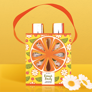 Set de Regalo de Tres Cremas de Manos con Aroma a Fresa y Naranja en Caja de Regalo de Papel con Impresión Colorida - Product Image 4