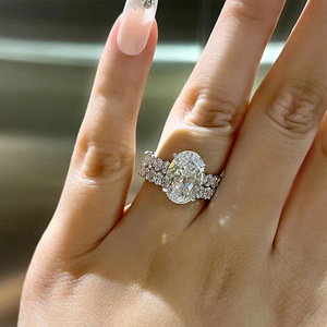Set di Anelli di Lusso con Zirconi Incastonati, Gioielli Eleganti e Alla Moda per Donne - Product Image 2