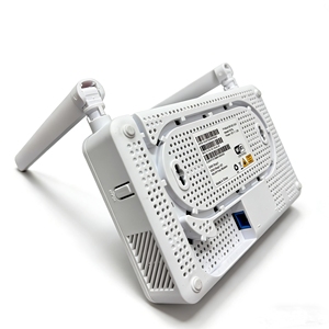 ONU F670L Gigabit WiFi5 XPON 4GE +2USB+ Doble Banda 2.4G/5G WIFI, 4 Antenas, FTTH, 1 Año de Garantía, Económico - Product Image 6