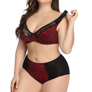 Ensemble de lingerie pour femmes grandes tailles avec soutien-gorge push-up à bonnets profonds et culotte string en dentelle respirante et écologique - Product Image 4