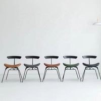 Chaise de dossier décontractée design nordique chaise en cuir de style industriel rétro fer art lumière luxe fourmi chaise de salle à manger