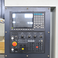 Fraiseuse à portail CNC 5 axes de haute qualité Centre d'usinage de type portique Type vertical avec système de contrôle Fanuc fabriqué en Chine