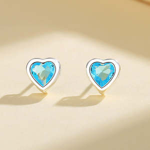 Pendientes de Corazón de Plata de Ley 925 con Circonita Cúbica Brillante, Joyería de Amor, Estilo Minimalista Ligero, Nueva Moda 2026 para Mujeres y Niñas - Product Image 5