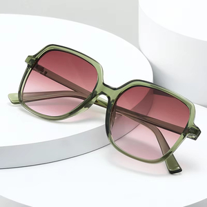 Gafas de Sol Cuadradas Extra Grandes con Remaches, Retro, de Moda 2026, con Logotipo Personalizado, para Hombre y Mujer, Protección UV400 - Product Image 3