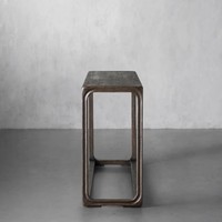 Table console moderne de luxe en bois massif pour salon intérieur, design élégant et transitoire, idéale pour atelier