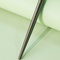 Pinceau de maquillage en gros de haute qualité, populaire, en forme d'éventail, pour anticernes et fard à paupières, outils de maquillage multifonctionnels, logo personnalisé