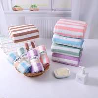 Lot de 3 serviettes de bain tissées 100 % polyester de haute qualité, séchage rapide, absorbantes et compressées
