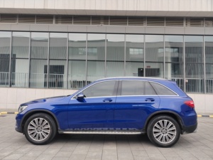 <span class=keywords><strong>Mercedes</strong></span>-Benz <span class=keywords><strong>GLC</strong></span> 200 2017 4MATIC <span class=keywords><strong>SUV</strong></span> d'occasion, 2.0T 184 ch Turbo AWD, <span class=keywords><strong>SUV</strong></span> de luxe de taille moyenne, bien entretenu, prêt à être expédié - Product Image 3