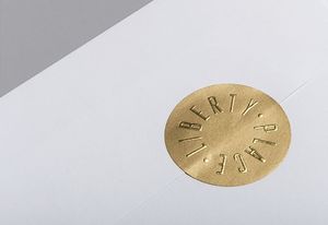 Étiquette de sécurité holographique anti-contrefaçon et inviolable avec garantie et numéro de série - Product Image 6