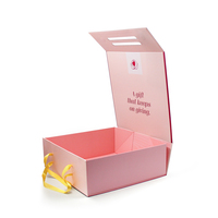 Boîte à poignée en carton de luxe personnalisée pour l'emballage de vêtements Boîte d'expédition magnétique pour vêtements Grande boîte d'emballage cadeau en papier