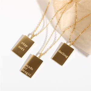 Personalizzato inciso amato magic darling ciondolo geometrico in acciaio inossidabile 18k PVD placcato oro collana a catena a maglia regalo di gioielli da donna - Product Image 2