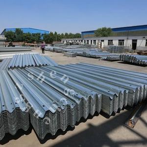 أفضل سعر لتصادم قضبان فولاذية ذات شعاع W للطرق السريعة والسكك الحديدية أو حاجز المرور للطرق المصنوعة من صولجف - Product Image 6