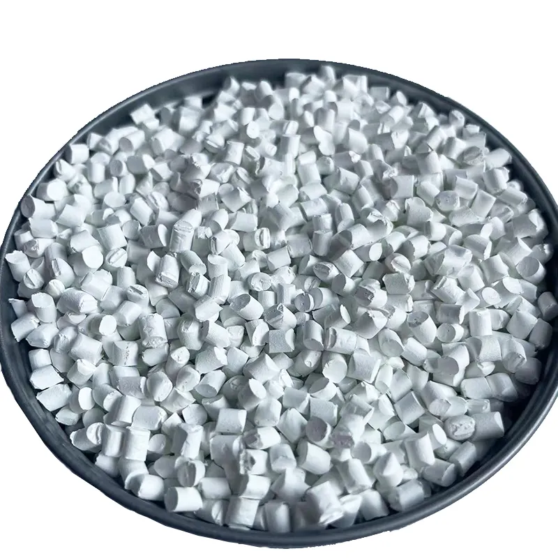 Granulés de plastique PVC Granulés Blanc Masterbatch Tio2
