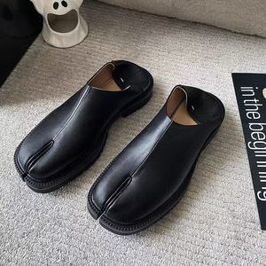 Zapatos <span class=keywords><strong>Tabi</strong></span> personalizados para hombres y mujeres, zapatos planos de verano, transpirables, sin cordones, estilo redondo, zapatos de Ballet, mocasines con punta dividida, mocasines para hombres - Product Image 5