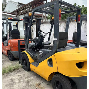 Used Komatsu Diesel Forklift 3/5/7 Ton Capacity 1000mm Fork Length 200mm Fork Width Good Condition - Product Image 1