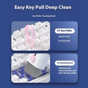 مجموعة تنظيف شاملة ومتعددة الوظائف لسماعات البلوتوث والهواتف ولوحات المفاتيح والشاشات، مع فرشاة وسحبه مفاتيح بلاستيكية صلبة ومزيل غبار - Product Image 3