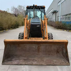 Chargeuse-pelleteuse compacte d'<span class=keywords><strong>occasion</strong></span> <span class=keywords><strong>Case</strong></span> 580M de 2,8 tonnes avec bras télescopique et accessoires personnalisés, certifiée EPA CE, à transmission automatique - Product Image 5