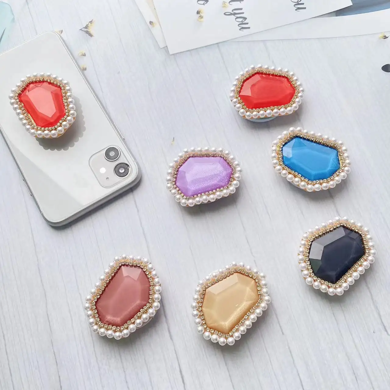 Luxury Bling Glitter Pearl Rhinestone Gemstone Mobile Phone Griptok Holder Jewelry Accessories Folding Stand Desk Lazy Bracket