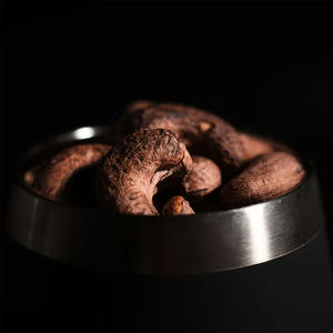 Nueces de Anacardo Tostadas de Vietnam con Sal Grado W240 Calidad Premium 100% Naturales con Personalización OEM / ODM - Product Image 2