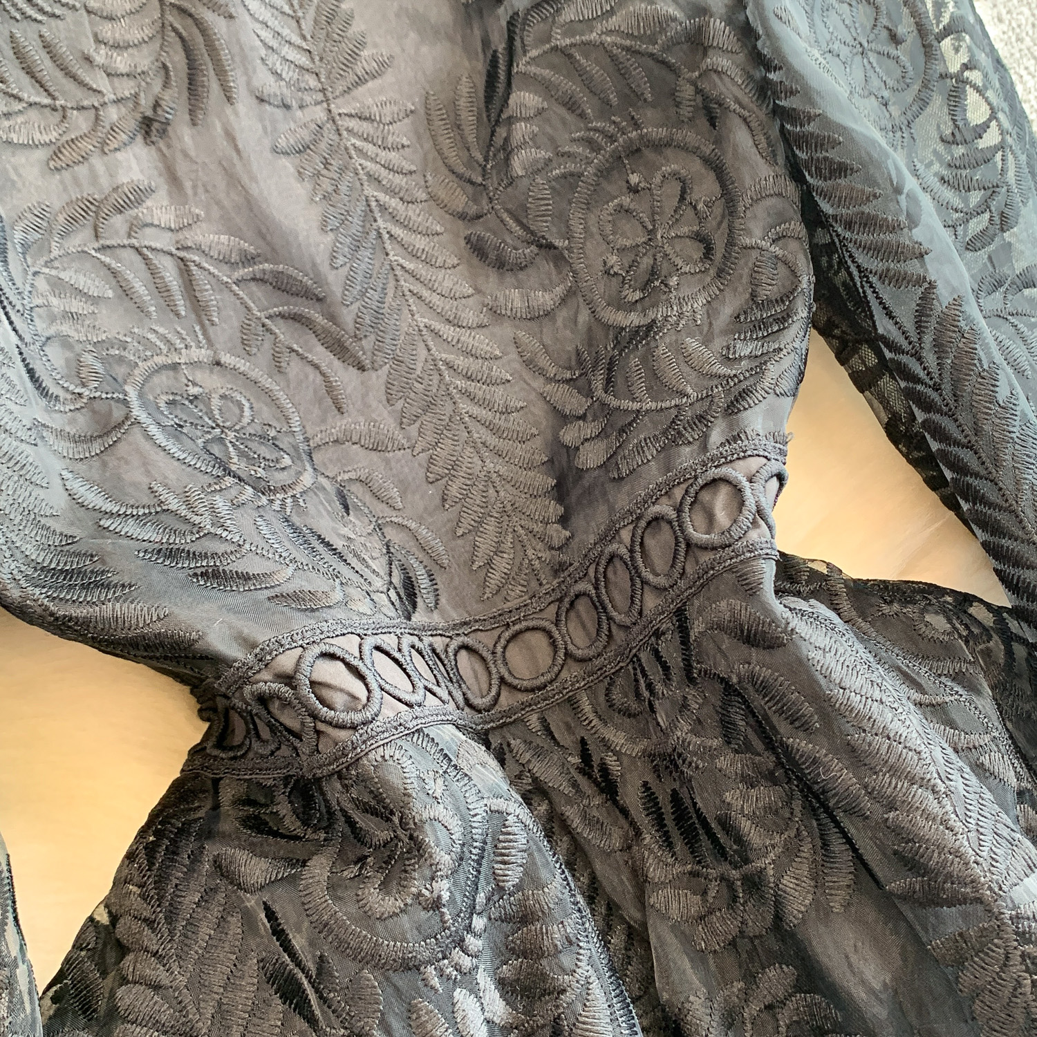 Audrey Hepburn Style Black Lace Embroidery Round Neck Bubble Sleeve Dress Women's Layered Tiered Cake Gown With Waist Definition| Alibaba.com Audrey Hepburn Style Black Lace Embroidery Round Neck Bubble Sleeve Dress Women's Layered Tiered Cake Gown With Waist Definition| Alibaba.com