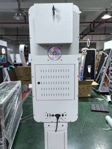 Machine Photobooth avec écran tactile, appareil <span class=keywords><strong>photo</strong></span> reflex numérique et miroir LED <span class=keywords><strong>de</strong></span> 21,5 pouces - Product Image 3