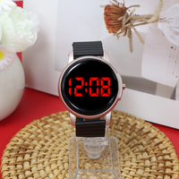 Montre numérique LED tendance en gros, montre minimaliste populaire pour hommes, femmes et étudiants, montre électronique